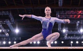 Одолеть грозных американок: Россия сражается за золото в командном многоборье. LIVE