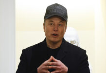 Маск: если наложить санкции на украинских олигархов, то конфликт закончится