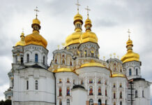 Сотрудники Минкульта Украины пришли с рейдом в пещеры Киево-Печерской лавры