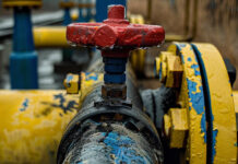 Орбан: Киев остановил транзит газа, чтобы втянуть Венгрию и Словакию в конфликт