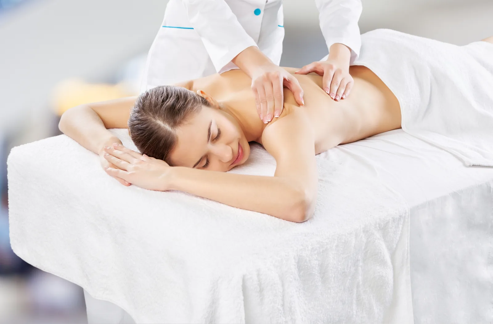 Лечебный массаж: техника мануальной терапии